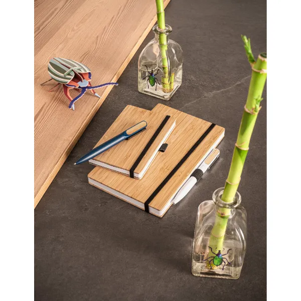 Caderno personalizado de bolso com capa de bambu e lombada em PET reciclado Caderno personalizado de bolso com capa de bambu e lombada em PET reciclado